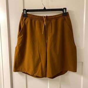 Lululemon Pacebreaker shorts